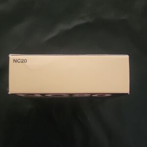 MAC Cosmetics Foundation NC20